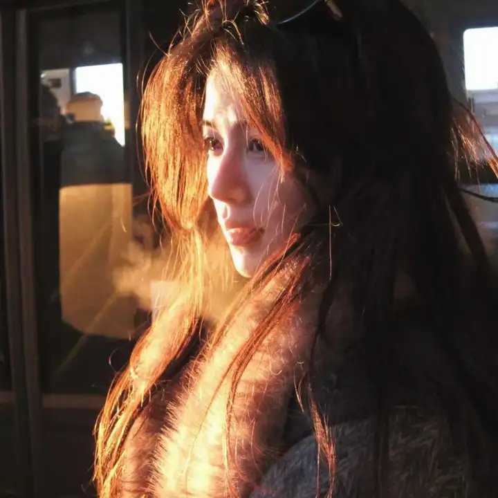 屋顶上的马奶节